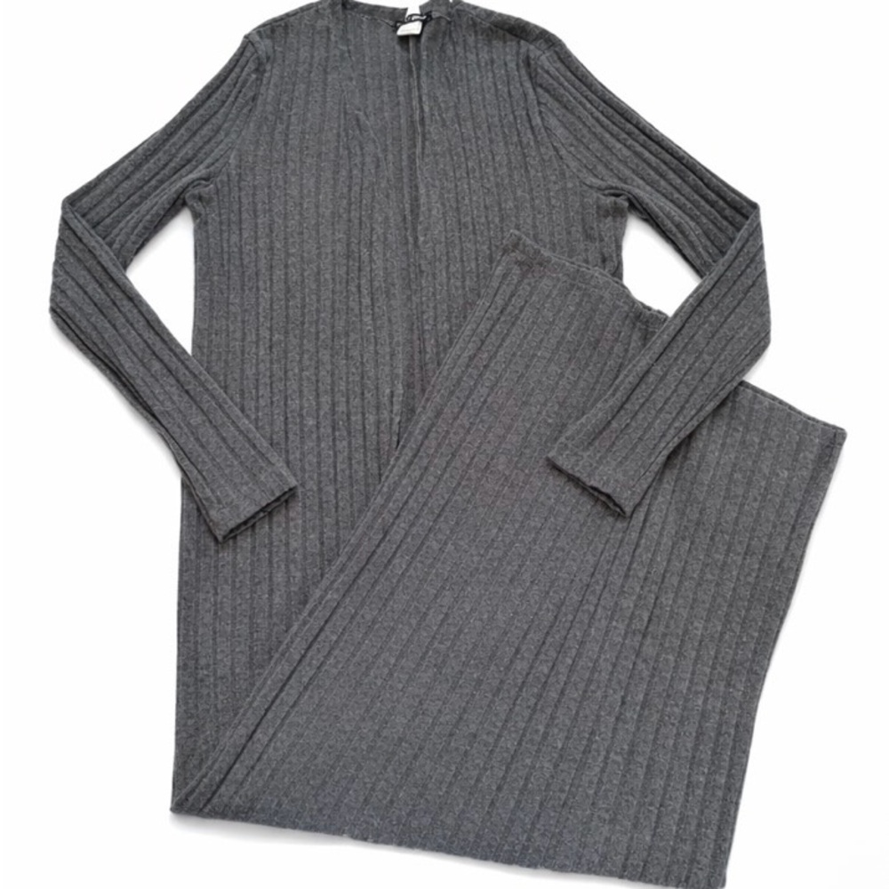 Fashion Nova Women’s Charcoal Zip-Up Sweater